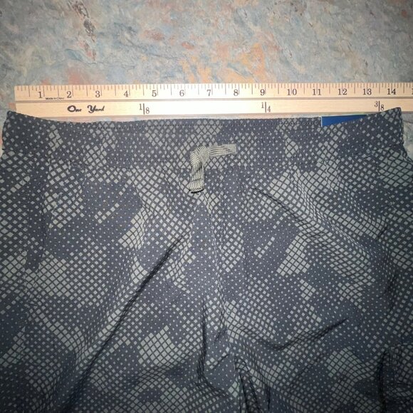 DSG Boys Athletic‎ Fit Shorts, XL, Black & Camo - Picture 4 of 9